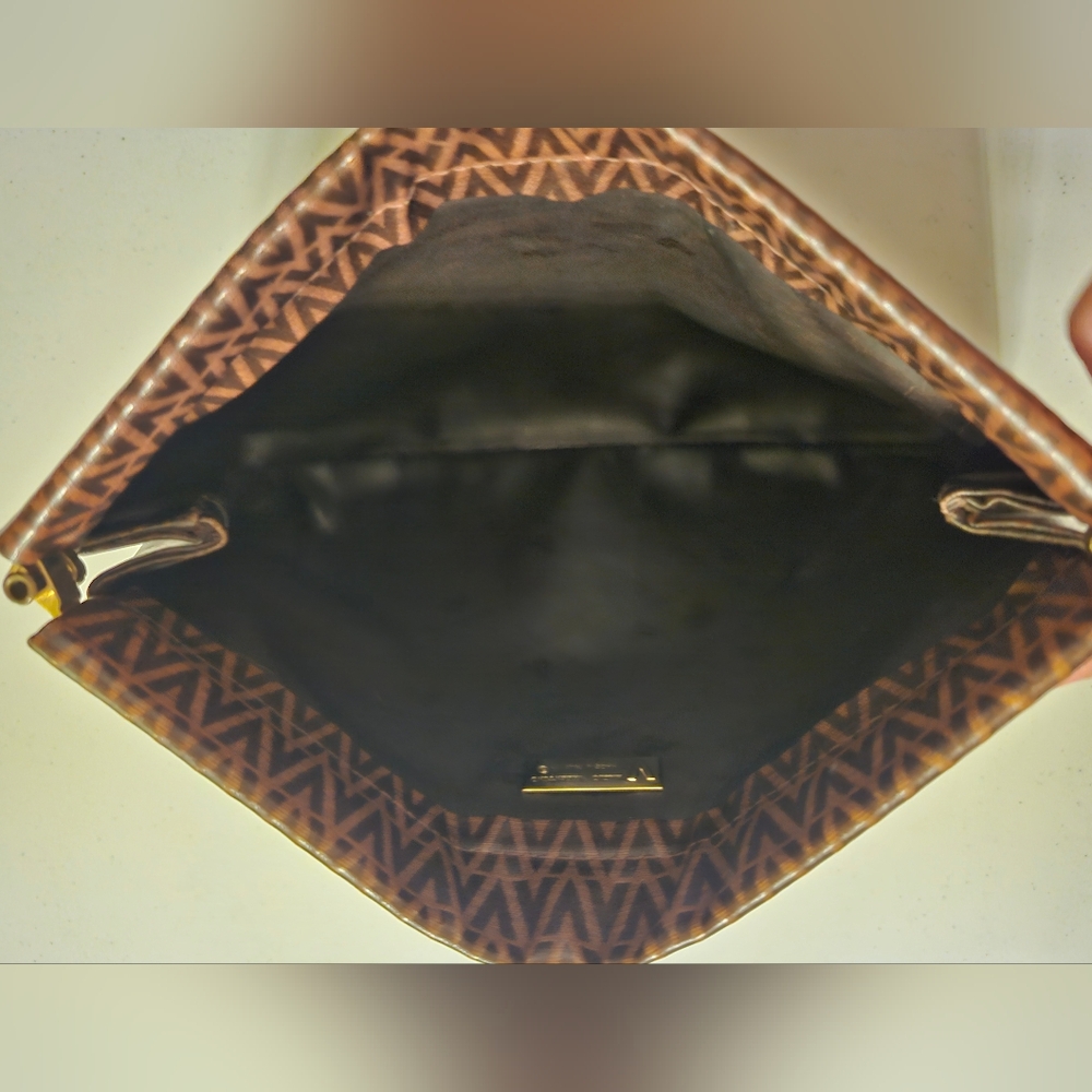 Mario Valentino Vintage Brown Clutch- Gold Logo W/Leather Accents EUC- Italy - Picture 5 of 12